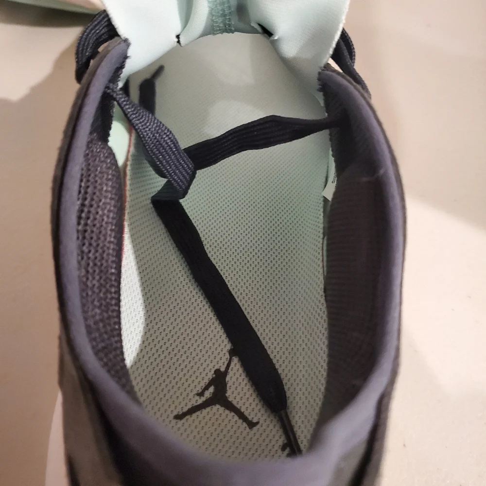 Jordan new without